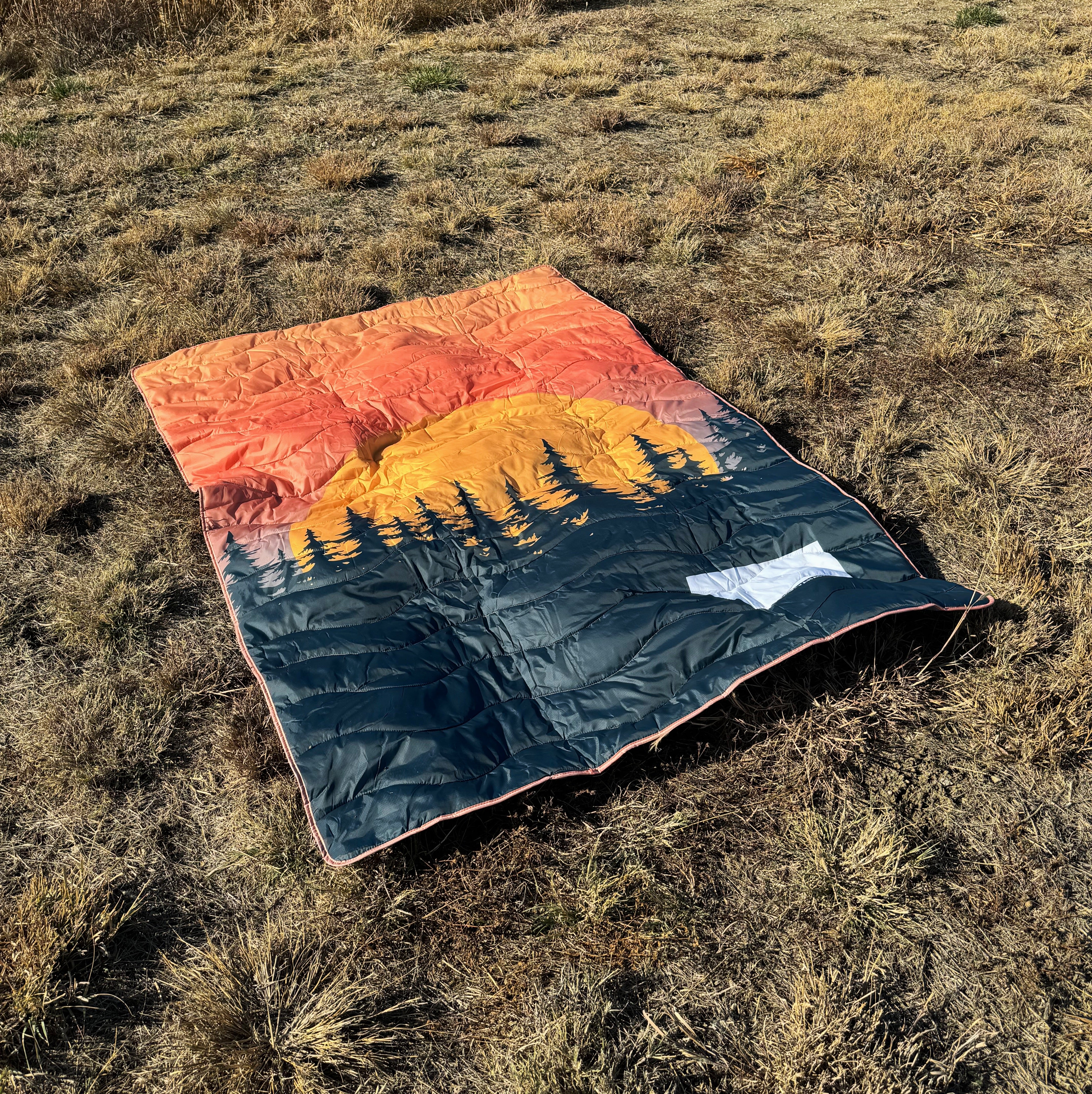 Rumpl yellowstone online blanket